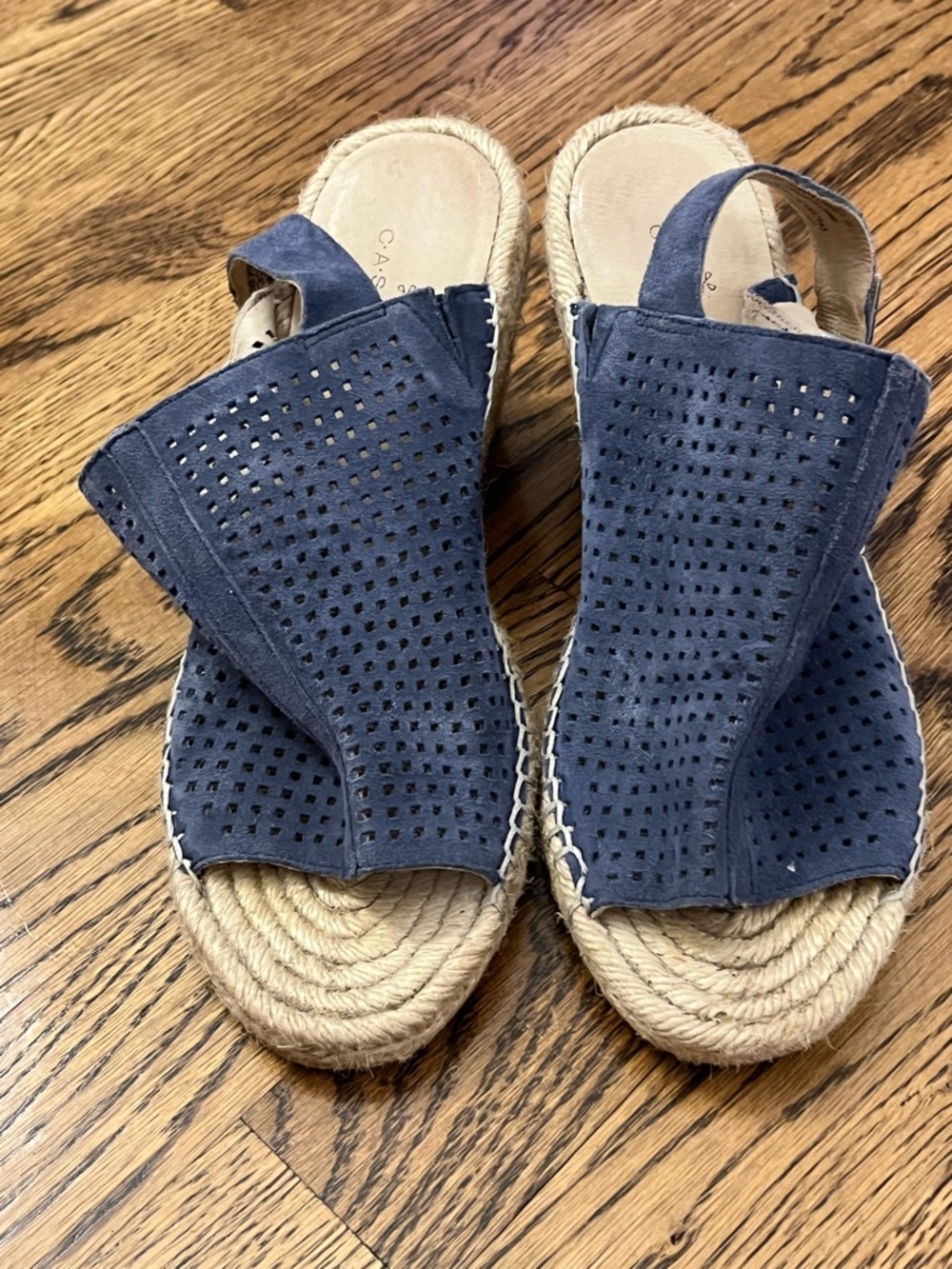 Caslon wedge suede sandals blue size 7